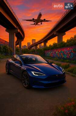 Лифтбек Tesla Model S 2022 в Киеве