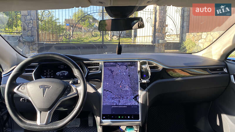 Ліфтбек Tesla Model S 2015 в Вінниці фото 14 Ліфтбек Tesla Model S 2015 в Вінниці