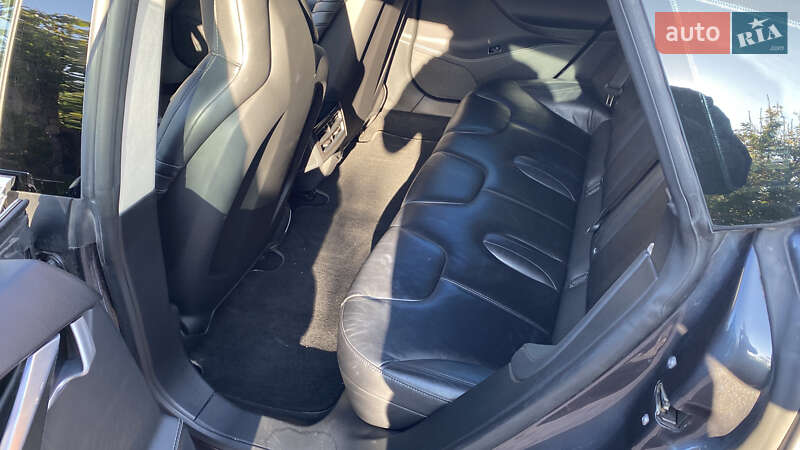 Ліфтбек Tesla Model S 2015 в Вінниці фото 20 Ліфтбек Tesla Model S 2015 в Вінниці