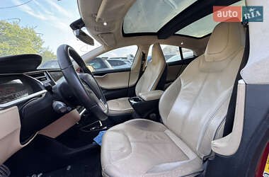 Ліфтбек Tesla Model S 2013 в 