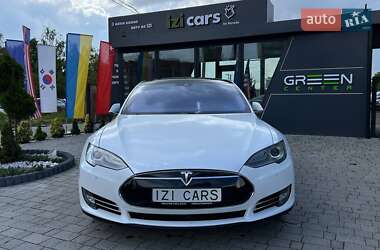 Лифтбек Tesla Model S 2016 в 