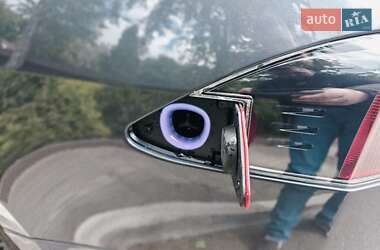 Лифтбек Tesla Model S 2021 в 