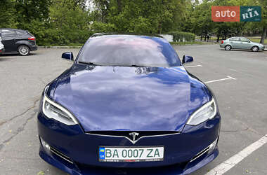 Ліфтбек Tesla Model S 2017 в 