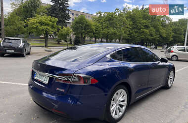 Ліфтбек Tesla Model S 2017 в 