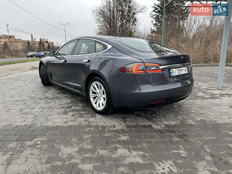 Лифтбек Tesla Model S 2018 в Полтаве
