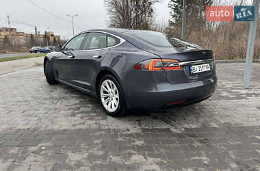 Лифтбек Tesla Model S 2018 в 