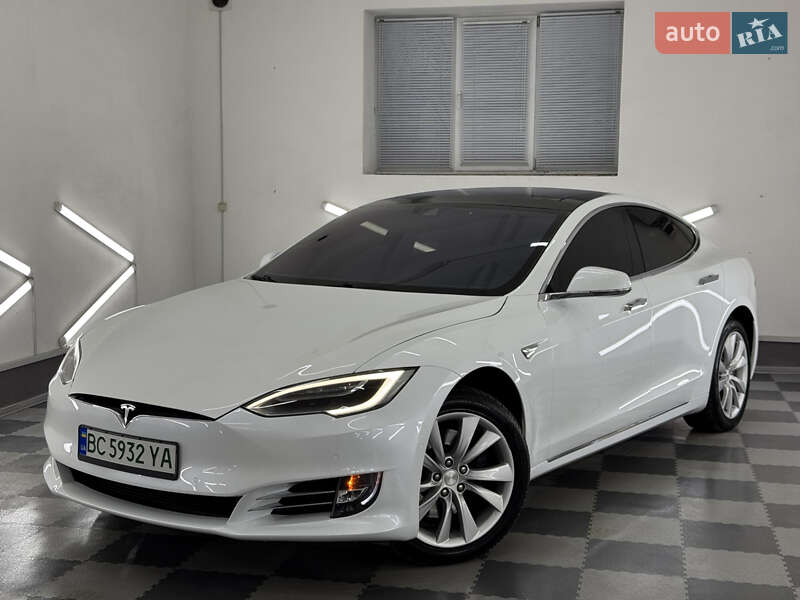 Tesla Model S 2016