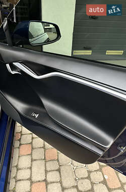 Лифтбек Tesla Model S 2016 в 