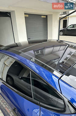 Лифтбек Tesla Model S 2016 в 
