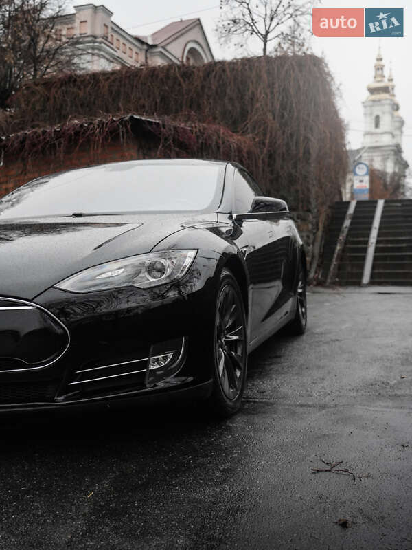 Лифтбек Tesla Model S 2013 в Виннице фото 3 Лифтбек Tesla Model S 2013 в Виннице