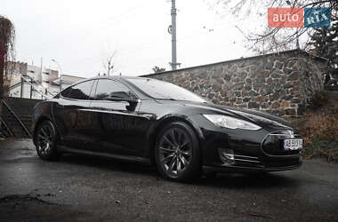 Лифтбек Tesla Model S 2013 в Виннице