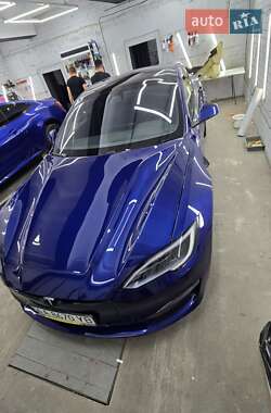 Лифтбек Tesla Model S 2022 в 