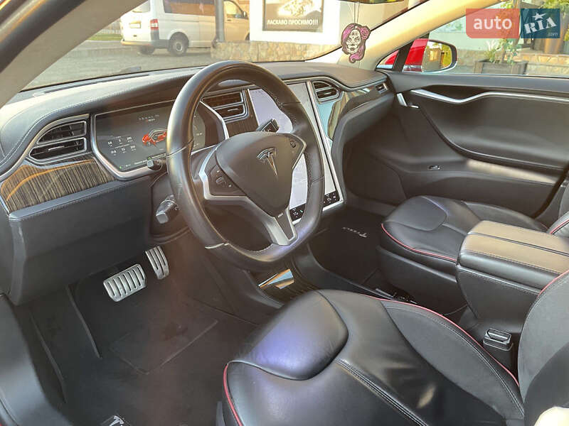 Ліфтбек Tesla Model S 2013 в Києві