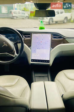 Ліфтбек Tesla Model S 2015 в 