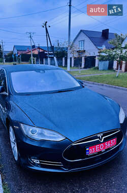 Ліфтбек Tesla Model S 2015 в 