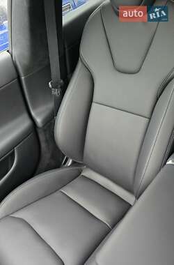 Лифтбек Tesla Model S 2022 в 