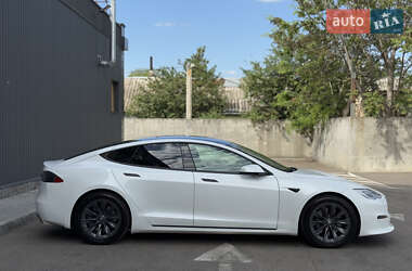 Лифтбек Tesla Model S 2019 в 