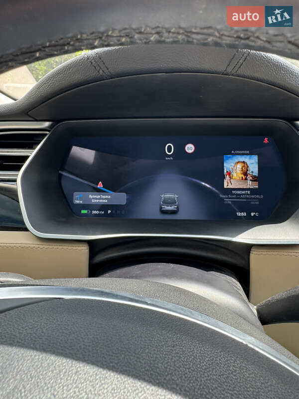 Лифтбек Tesla Model S 2015 в Ивано-Франковске