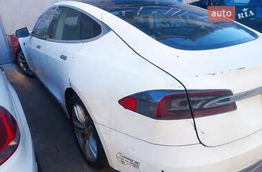 Лифтбек Tesla Model S 2014 в 