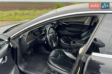 Ліфтбек Tesla Model S 2014 в 