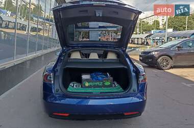 Ліфтбек Tesla Model S 2016 в 