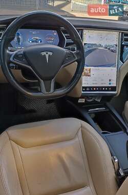 Ліфтбек Tesla Model S 2016 в 