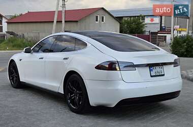 Лифтбек Tesla Model S 2014 в 