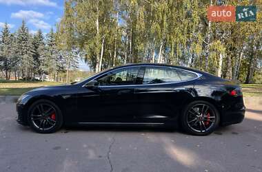 Лифтбек Tesla Model S 2015 в 