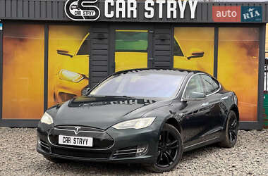 Лифтбек Tesla Model S 2014 в 