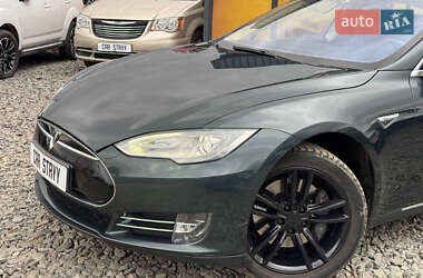 Лифтбек Tesla Model S 2014 в 