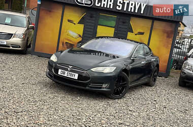 Лифтбек Tesla Model S 2014 в 