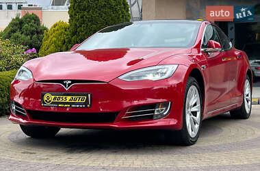 Лифтбек Tesla Model S 2017 в 