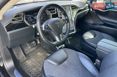 Лифтбек Tesla Model S 2015 в 