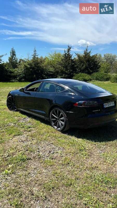 Лифтбек Tesla Model S 2015 в Одессе