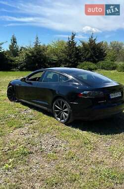 Ліфтбек Tesla Model S 2015 в 
