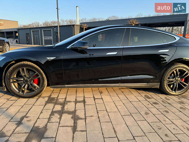 Ліфтбек Tesla Model S 2013 в Луцьку