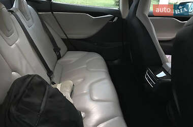 Лифтбек Tesla Model S 2014 в 