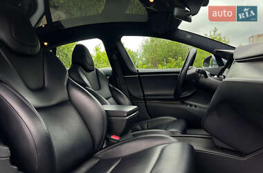 Лифтбек Tesla Model S 2019 в 