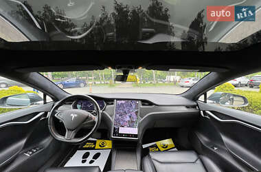 Лифтбек Tesla Model S 2019 в 