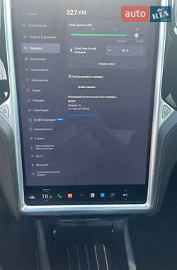 Лифтбек Tesla Model S 2015 в 