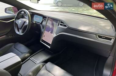 Ліфтбек Tesla Model S 2017 в 