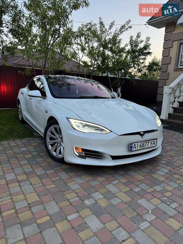 Tesla Model S 2017