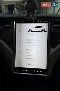 Лифтбек Tesla Model S 2017 в 