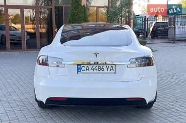 Лифтбек Tesla Model S 2017 в 