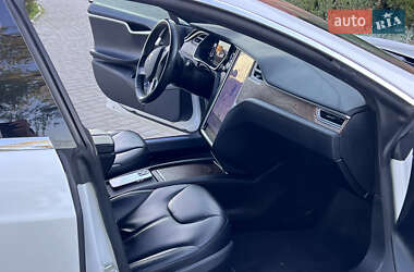 Лифтбек Tesla Model S 2017 в 