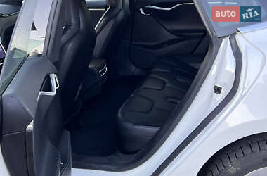 Лифтбек Tesla Model S 2017 в 