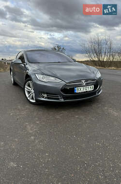 Лифтбек Tesla Model S 2014 в Софиевской Борщаговке