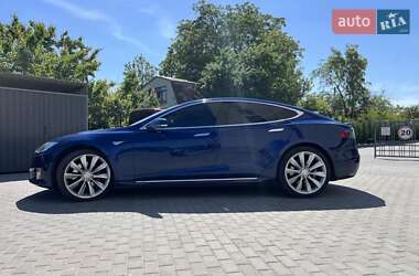 Лифтбек Tesla Model S 2016 в Днепре
