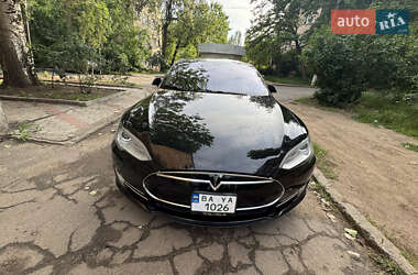 Ліфтбек Tesla Model S 2014 в 