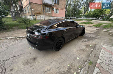 Ліфтбек Tesla Model S 2014 в 